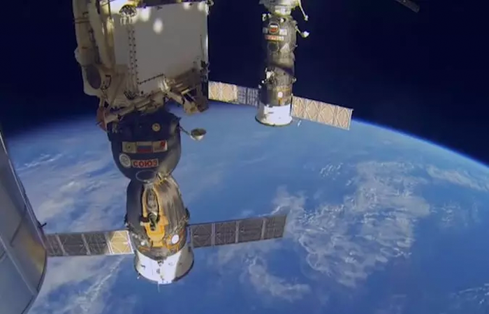 Коли Земля з великої літери: як екіпаж МКС рятується від коронавіруса на орбіті