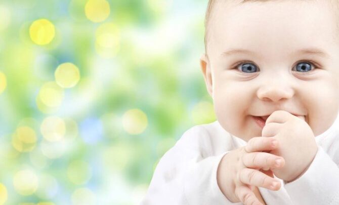 Як правильно закапувати краплі в очі: загальні правила, як закапати краплі самому, дитині, кішці