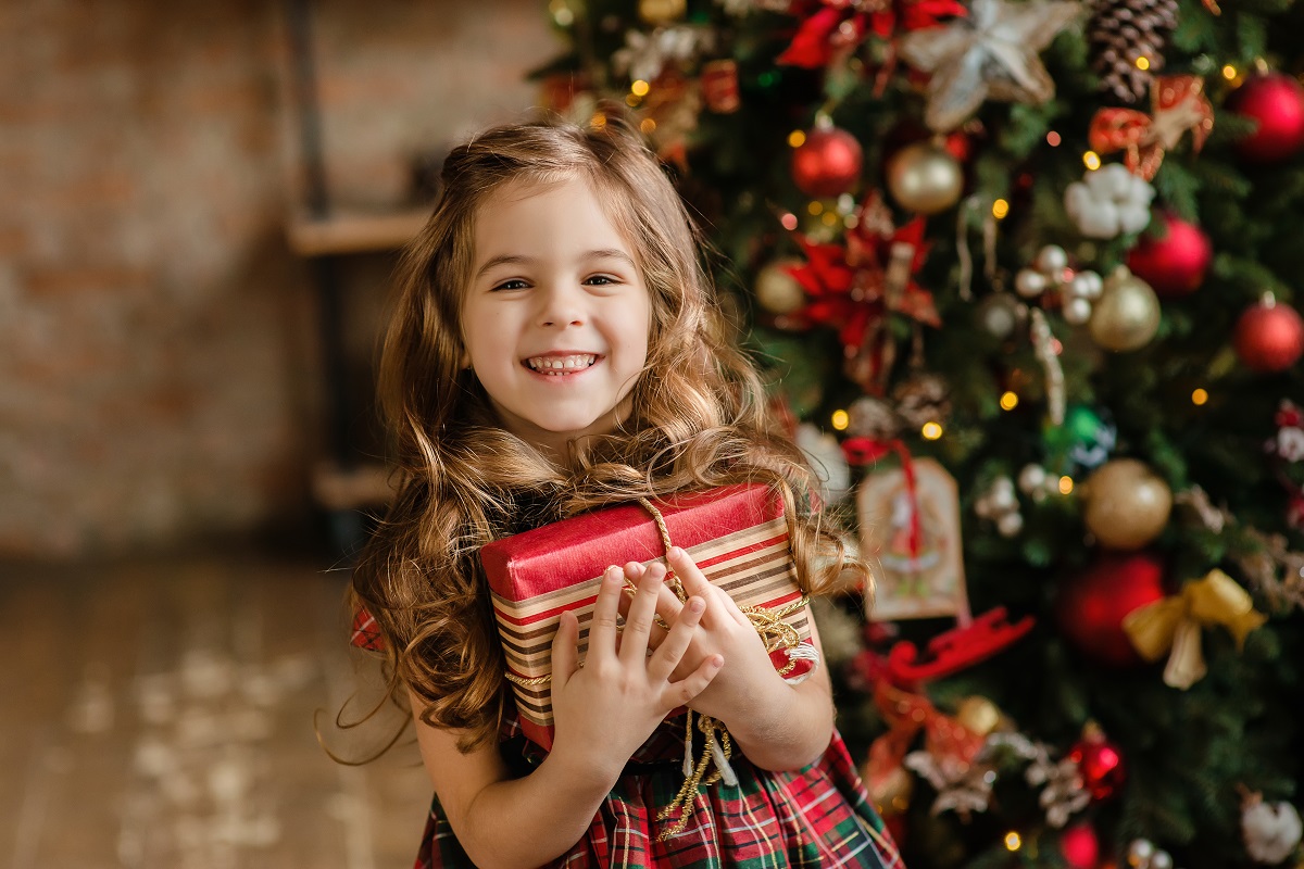 Топ 10 подарков детям на Рождество: простое руководство и советы по выбору