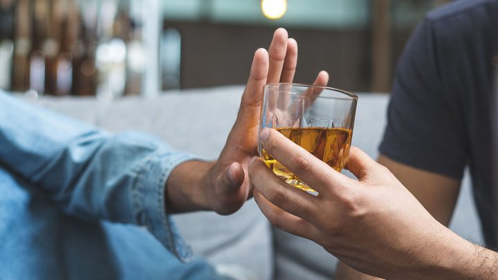 Діагностика алкогольної залежності: які обстеження проходить пацієнт у наркологічній клініці