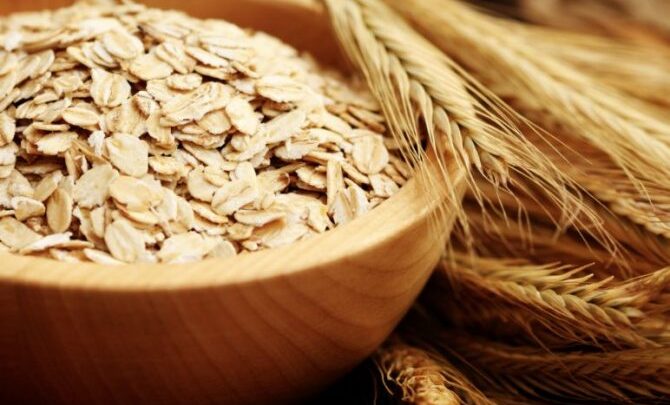 Користь і шкода вівсяної каші для грудничка, з якого віку можна давати для прикорму