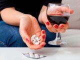 Чому змішувати ліки та алкоголь – погана ідея