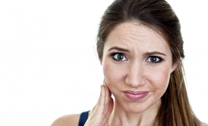 Що робити, якщо сверблять повіки очей – 12 причин і лікування