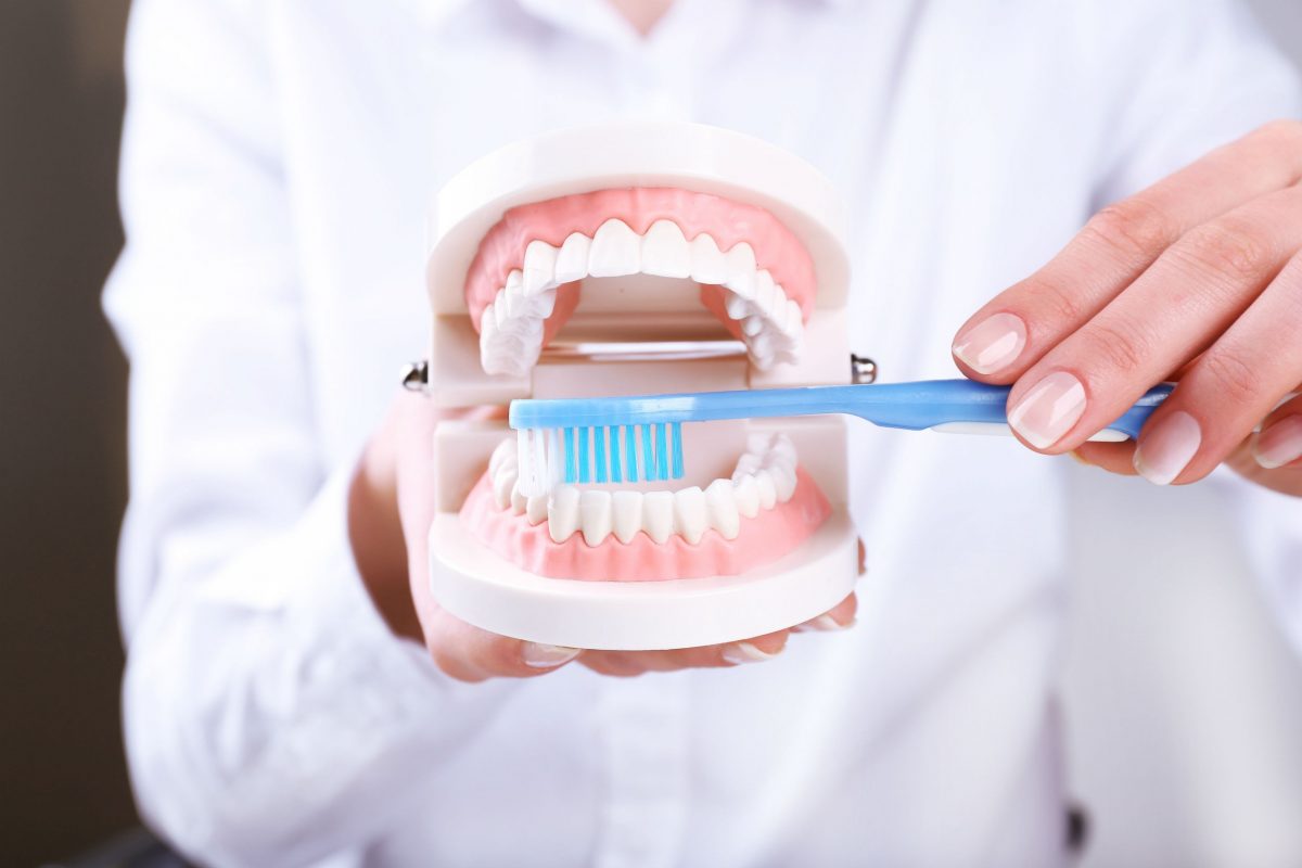 Як правильно чистити зуби кожен день