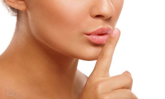 Скільки тримається набряк після збільшення губ гіалуроновою кислотою і як від нього позбутися?