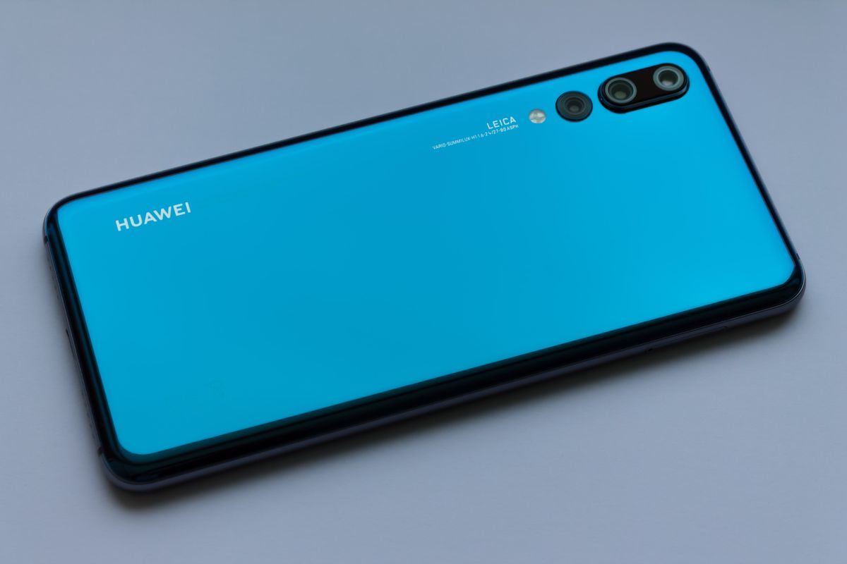 Смартфон Huawei p20